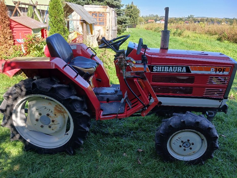Japoński traktor 4x4 SHIBAURA