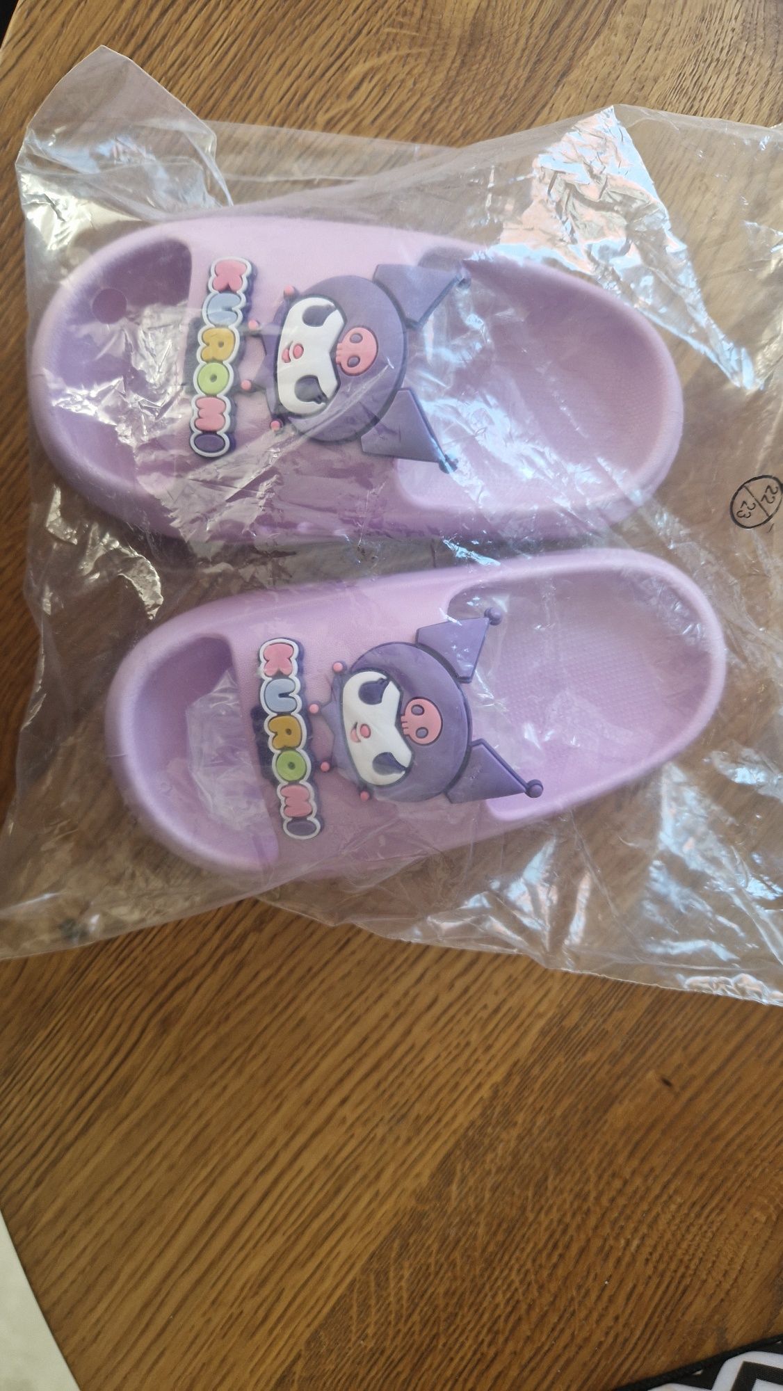 Klapki crocs Kuromi