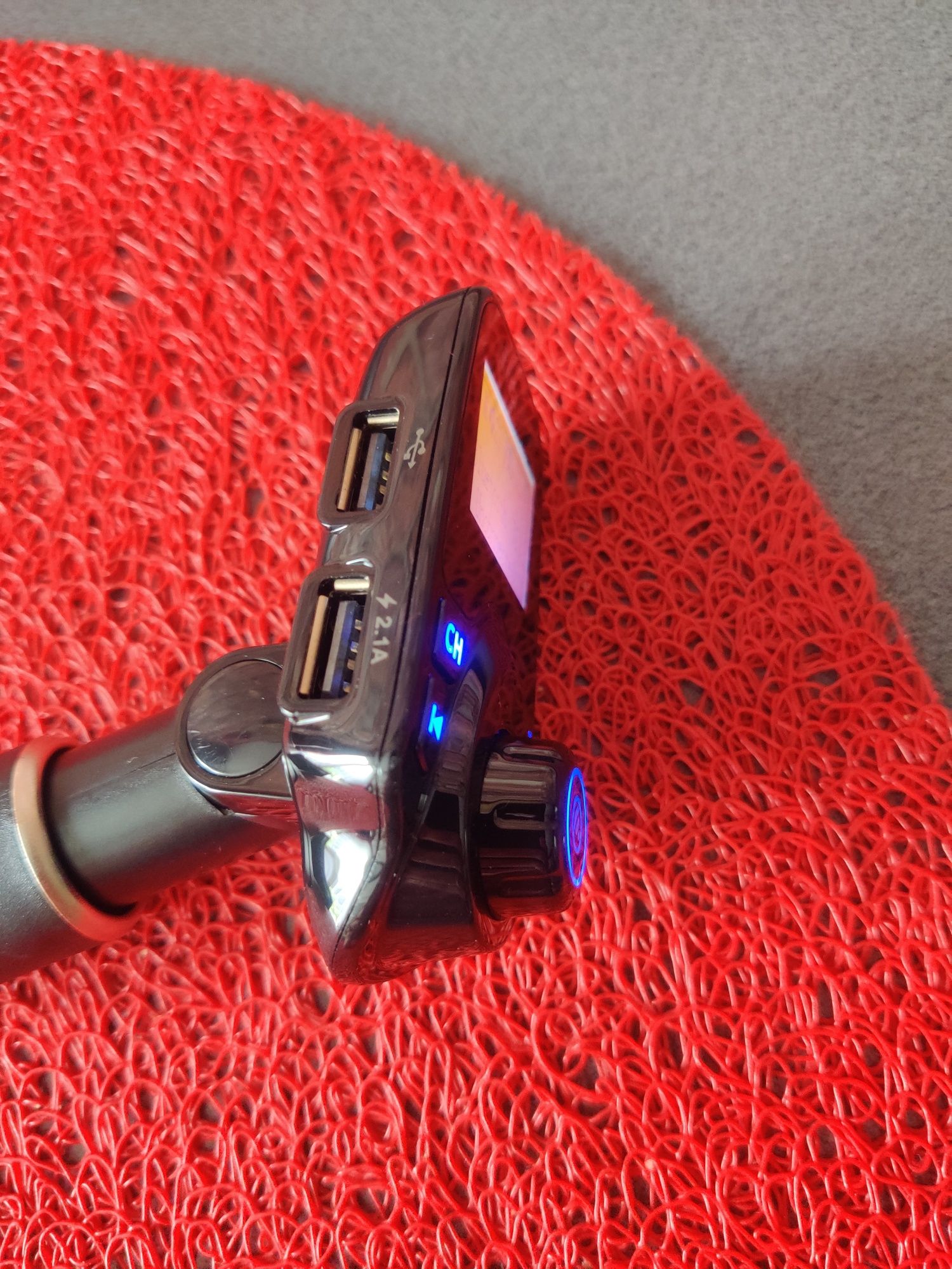 Zestaw głośnomówiący Bluetooth SC310