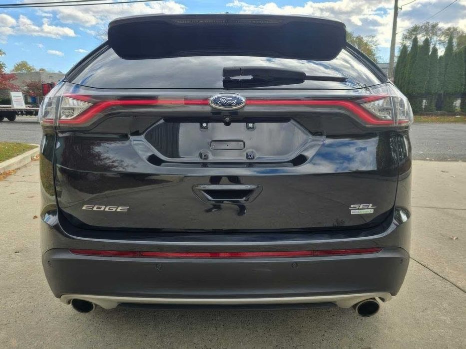 Ford Edge SEL      2017