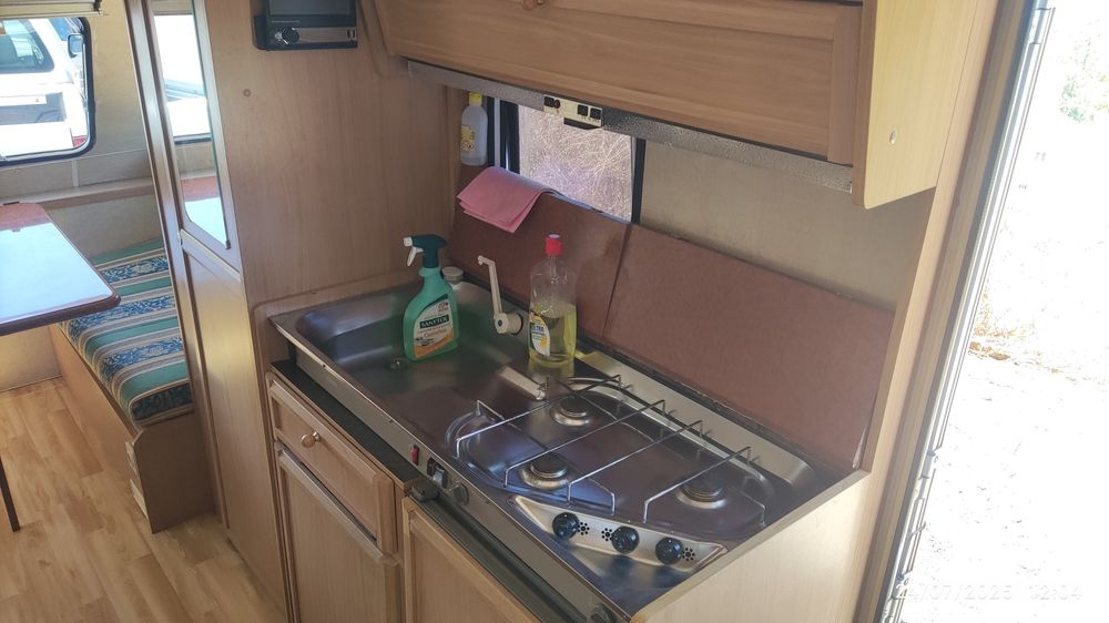 Caravana autónoma legalizada