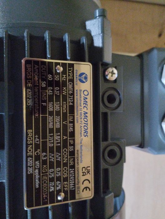 Silnik 3 fazowy omec motors 0.37 kw z przekładnią