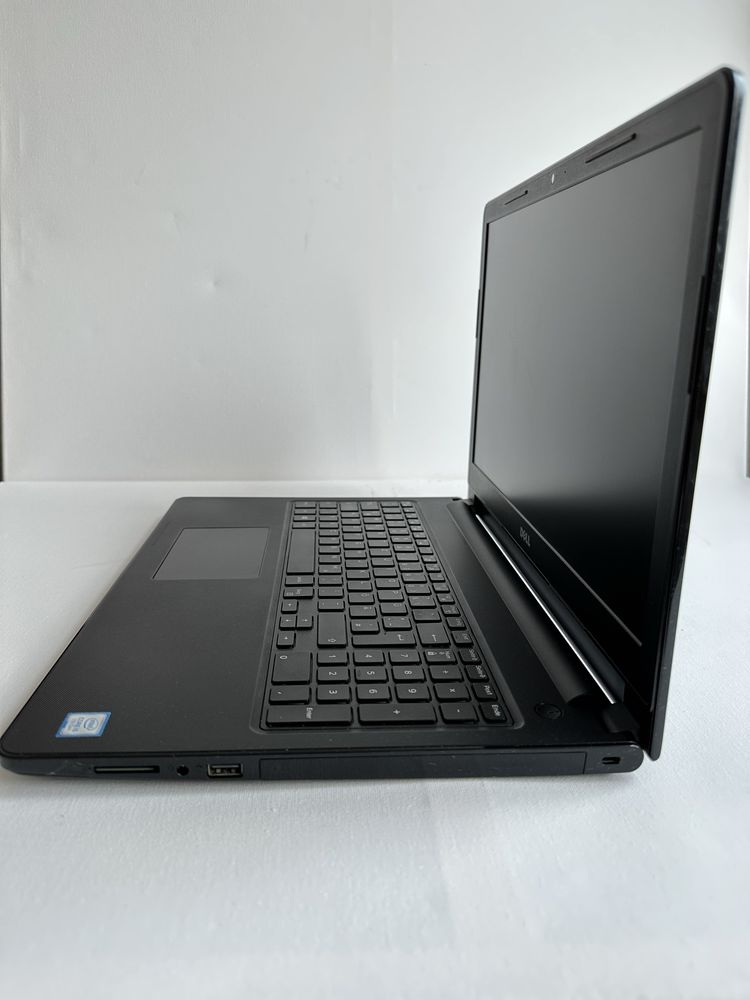 Ноутбук Dell Inspiron 15-3567