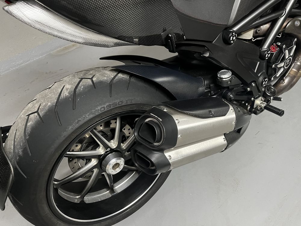 Ducati Diavel Carbon