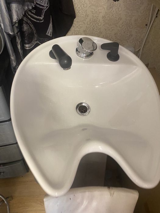 Перукарська мийка