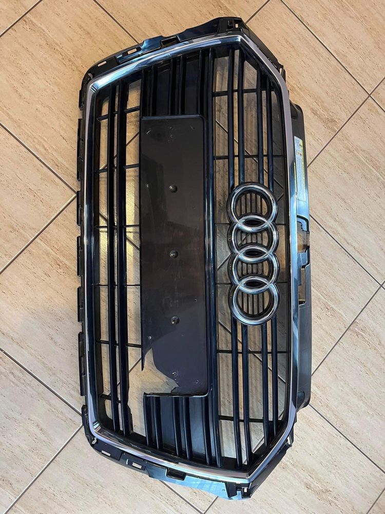 Audi A3 8V S-line atrapa grill OE