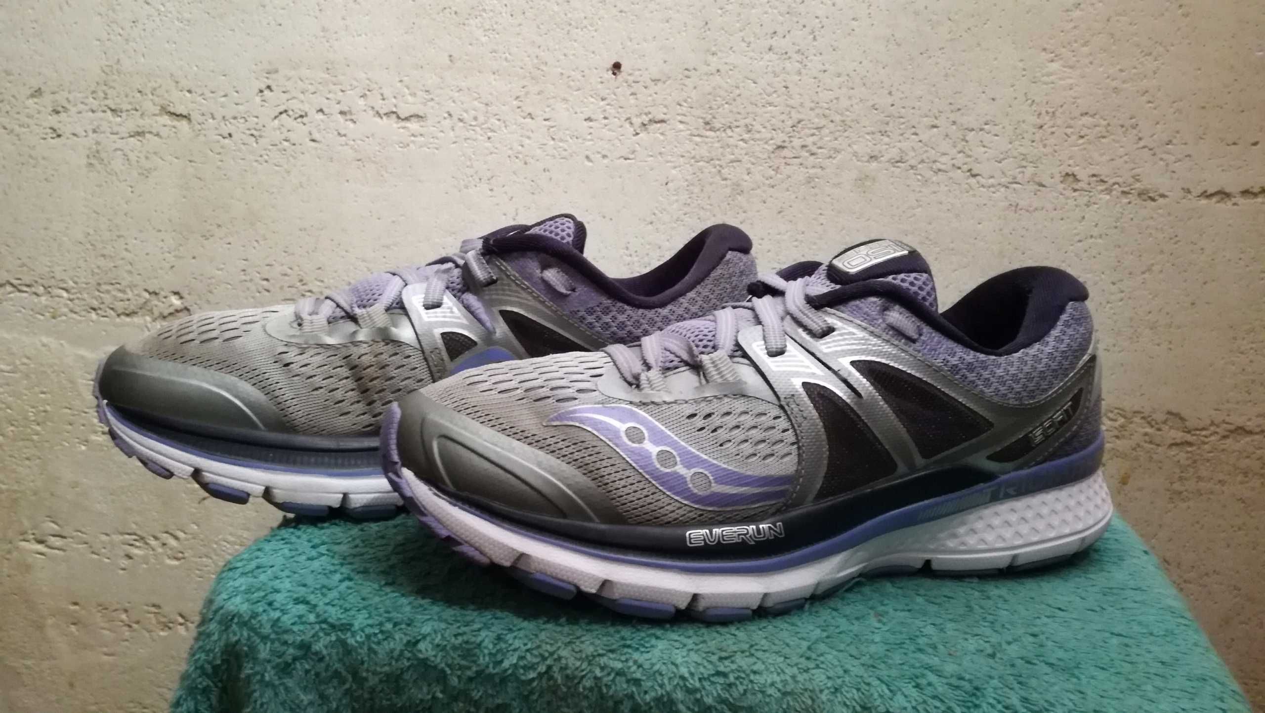 Buty do biegania SAUCONY TRIUMPH ISO 3 r.39 stan bardzo dobry