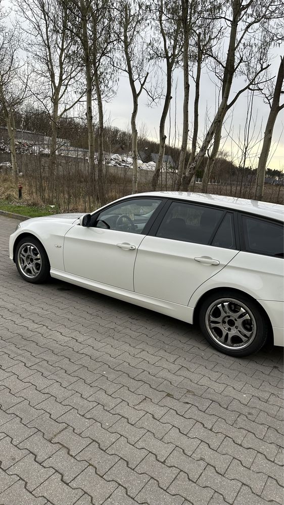 BMW E91 2.0 benzyna 2010r 125tys km dlugie oc i przeglad ZADBANA!