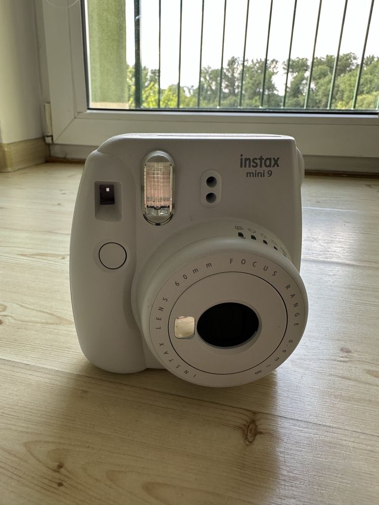 Aparat Instax mini 9