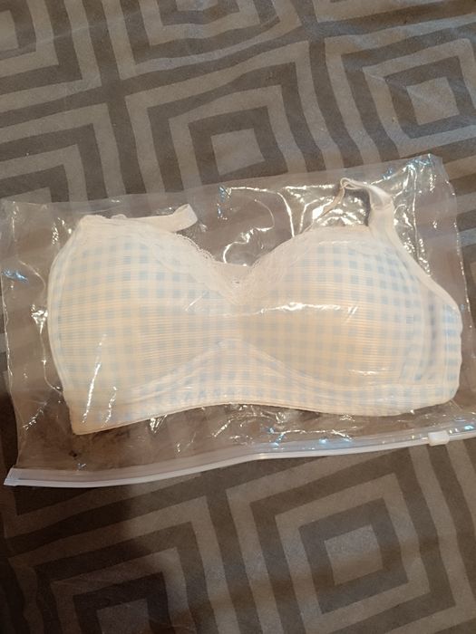 Новий ліфчик (бюстгальтер) М розмір