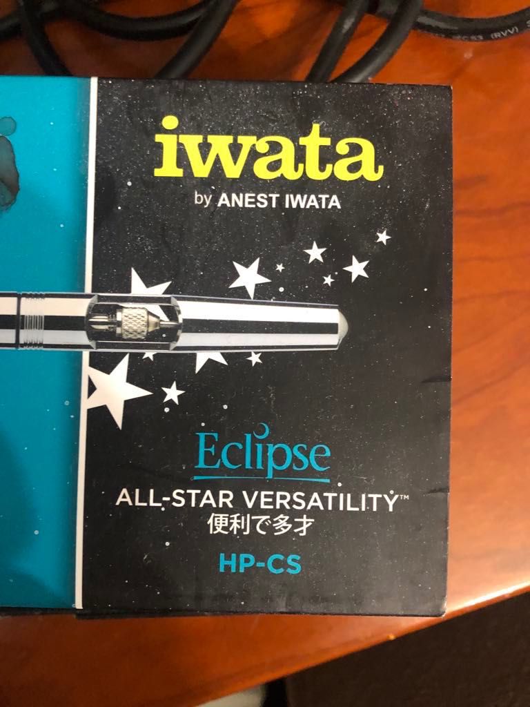 Iwata-Medea Pro Air Compressor + Iwata Eclipse Dual Action Airbrush