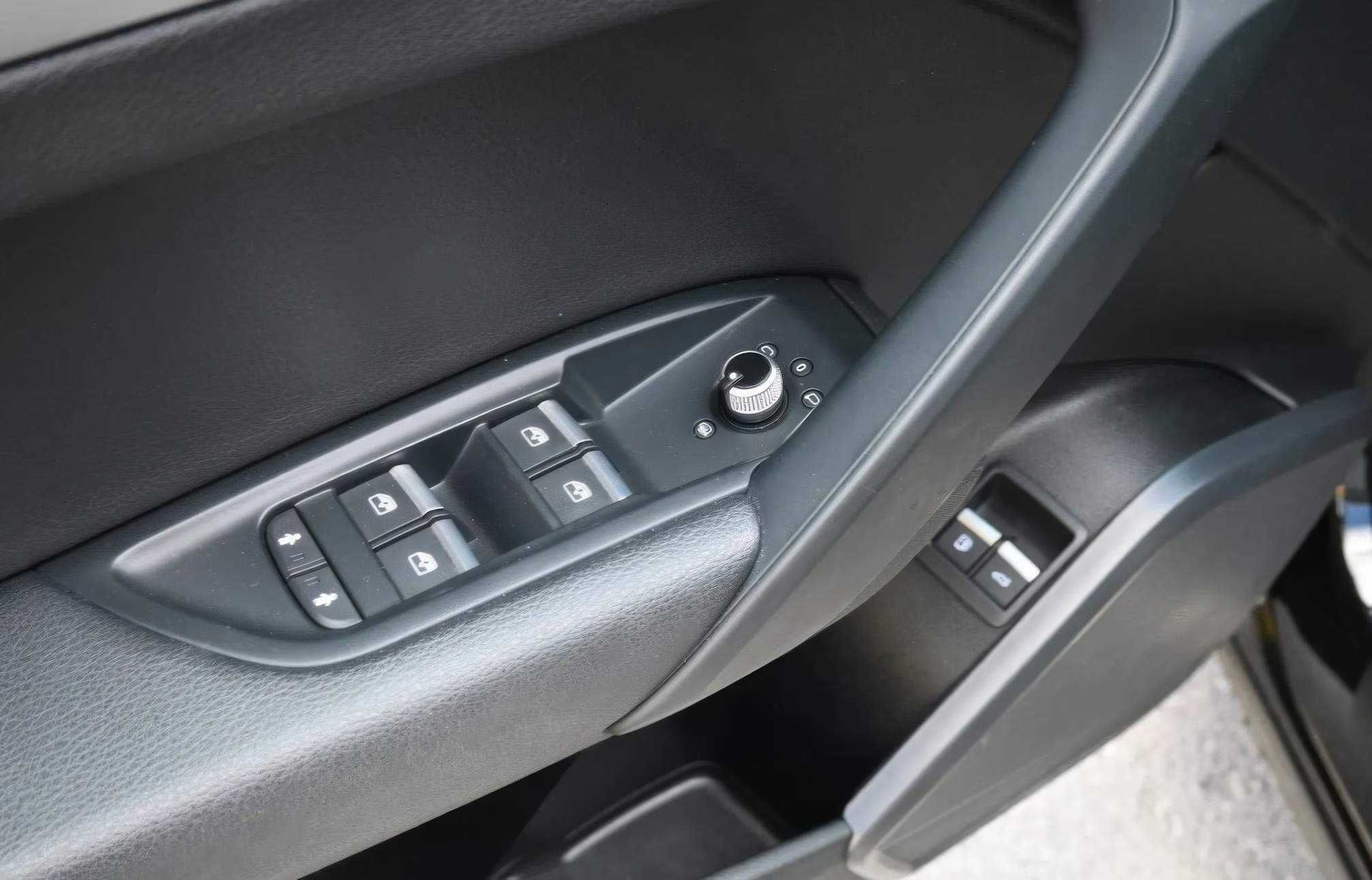 Audi    Q5   2019