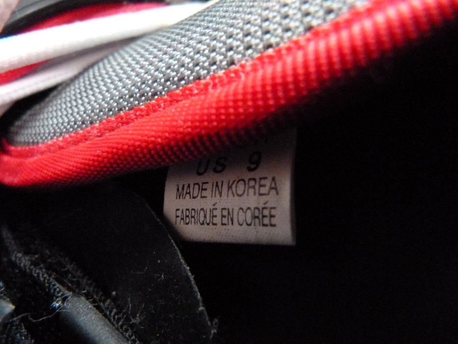 Ботинки для сноуборда р.9(43) VANS