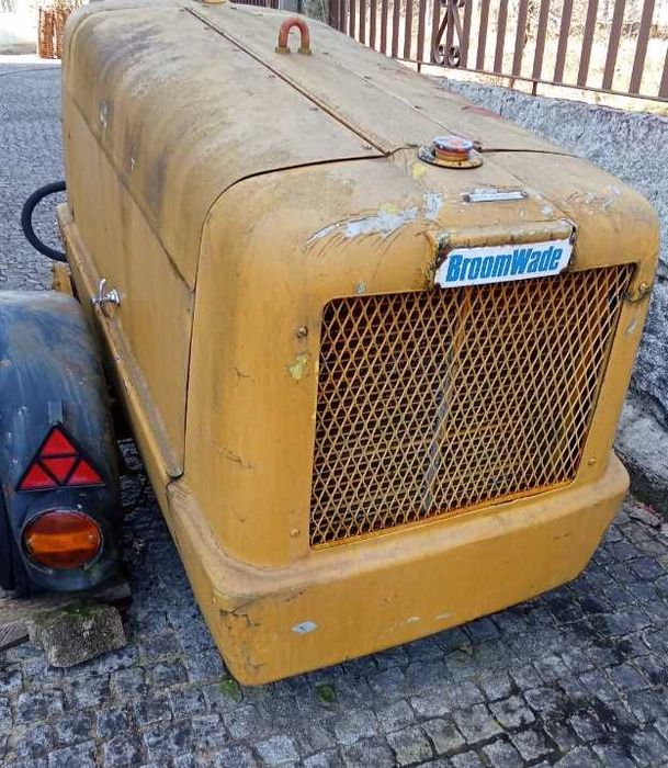 Compressor 4 cilindros motor bom ,