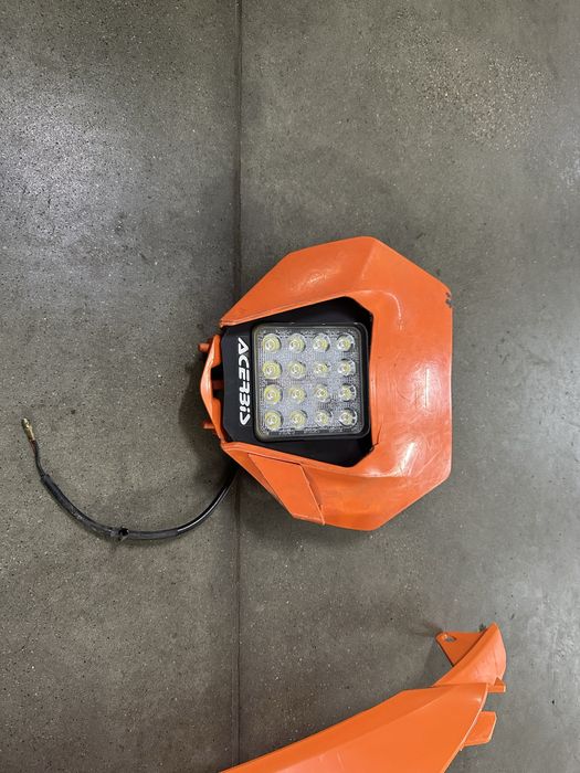 Фара пластик Ktm exc    12-16р