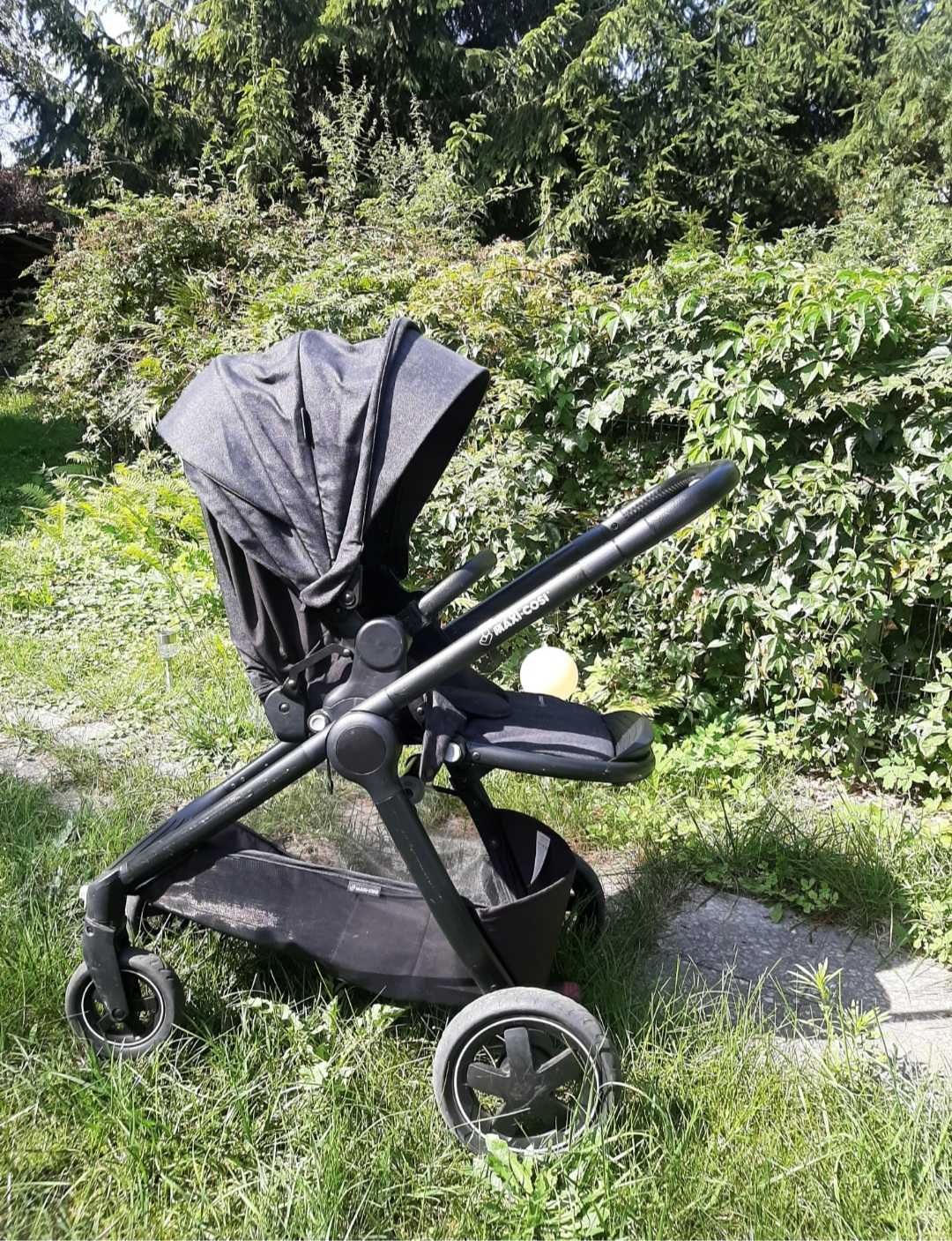 Wózek Maxi cosi Adorra nomad black 2in1