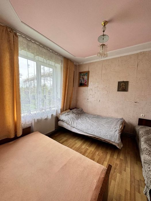 Будинок в Почаєві