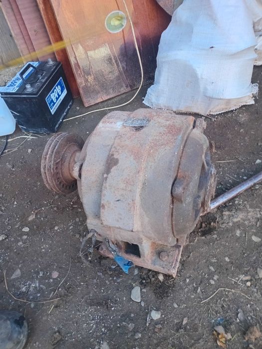 Продам або обміняю трьох-фазний мотор.мочний бочка.