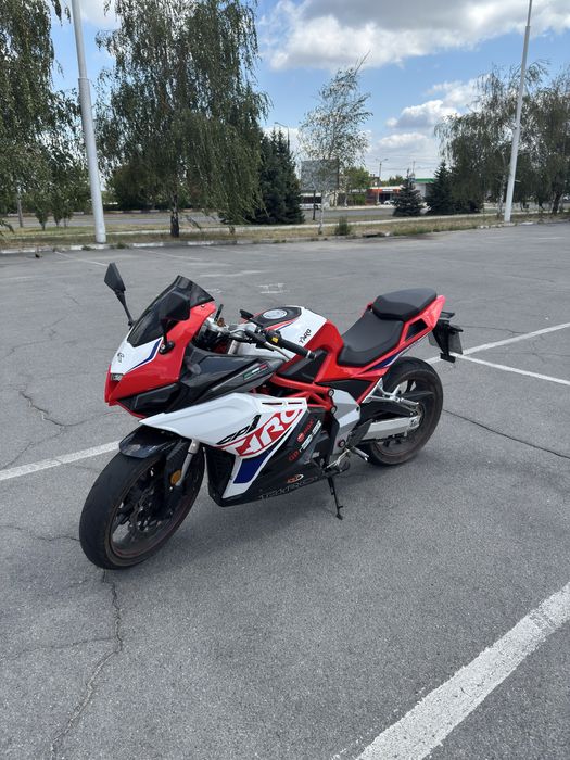 TARO GP1 400 в идеальном состоянии