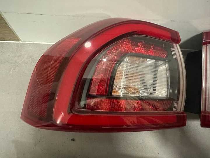 Фональ левый правый Kia Niro 92402-G5120 92401-G5120