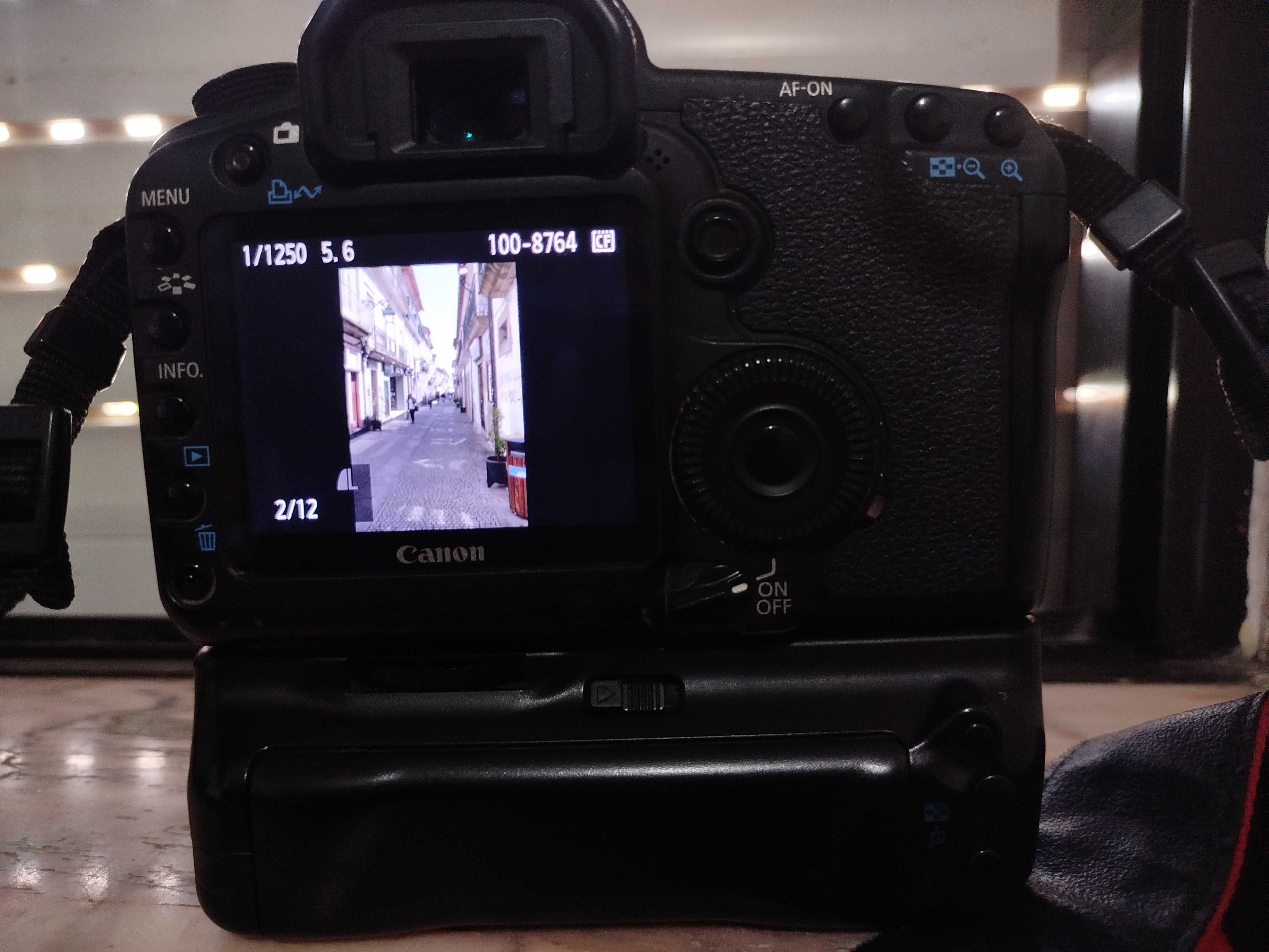 Canon 5D Mark II full frame c/ Grip, 2 Baterias, 96GB 22 mil Disparos