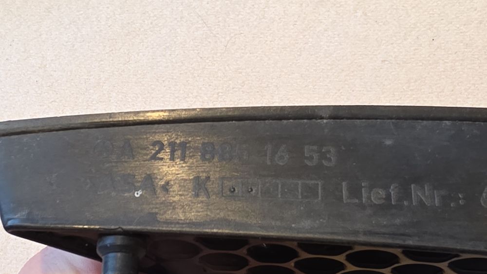 Kratki osłony halogenów zderzaka w211 AMG