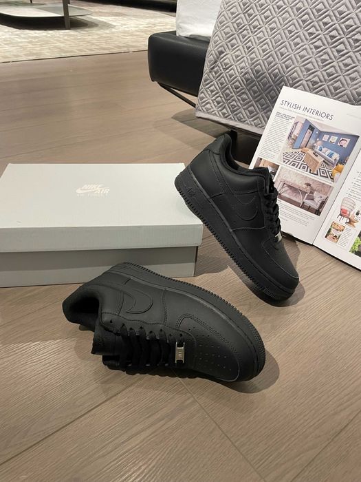 Buty meskie Mokasyny Nike_Air_Force_1_Low_Black_R.40