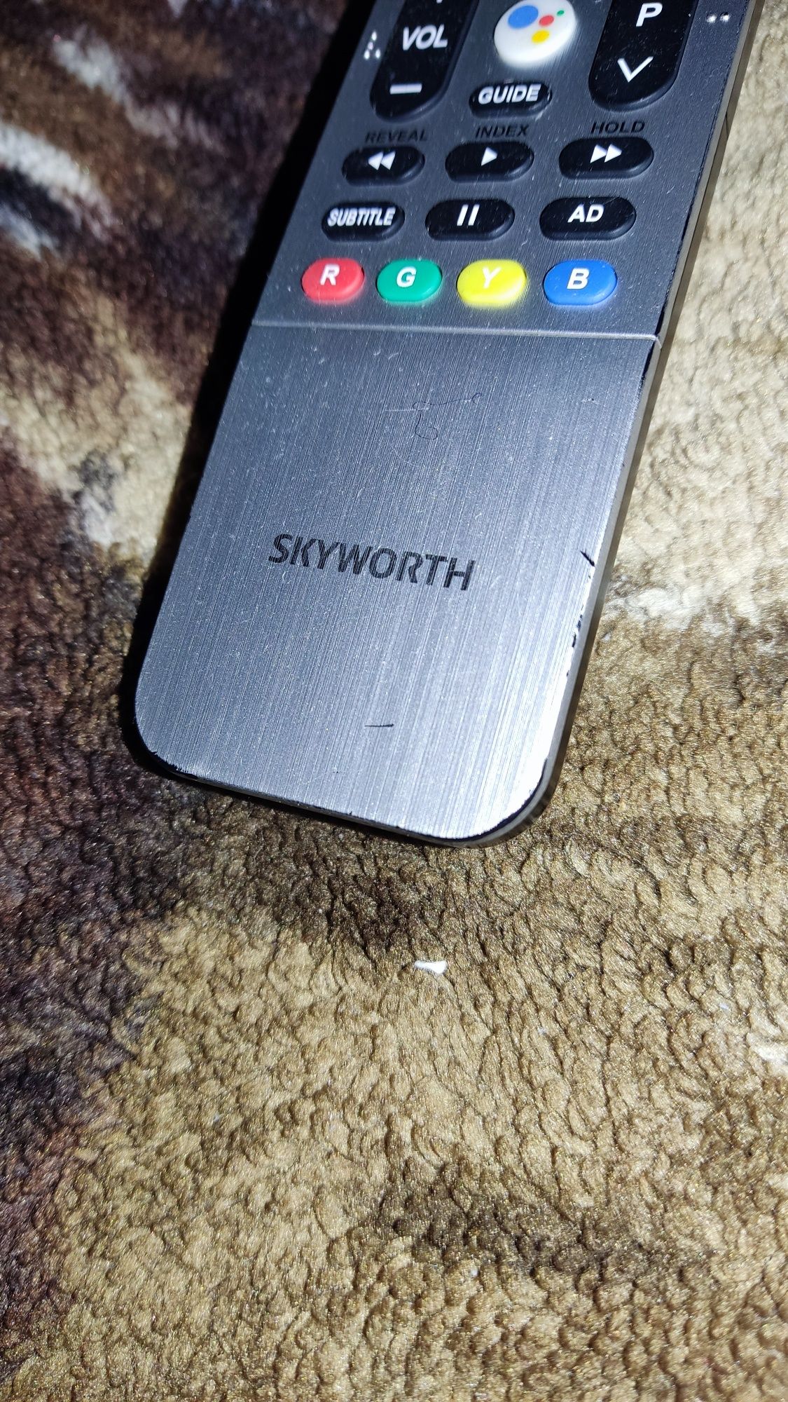 Продам смарт телевизор Skyworth 40E20AI