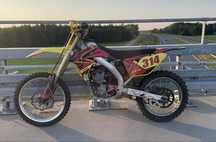 ***Suzuki rmz250***