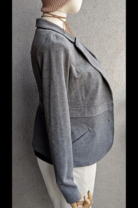 M S biust 46x2 Esprit żakiet dresowy przypinki na klapie kolnierza