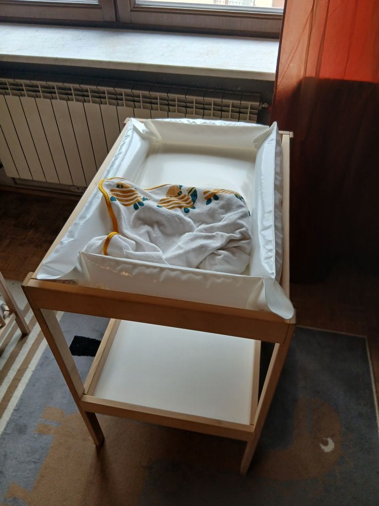 Łóżeczko z materacem 120x60 + przewijak Sniglar Ikea