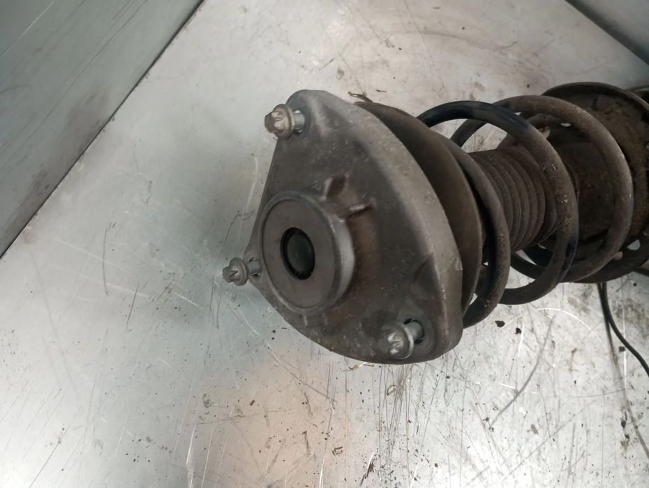 Amortecedor frente esquerdo MERCEDES-BENZ Classe A (W176)