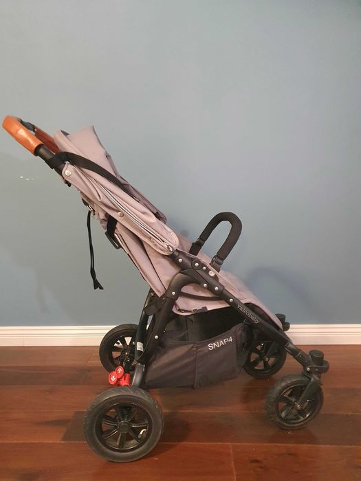 Wózek spacerowy Valco Baby Snap 4 Sport - pompowane koła