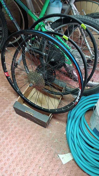 Rodas 27.5 novas por utilizar