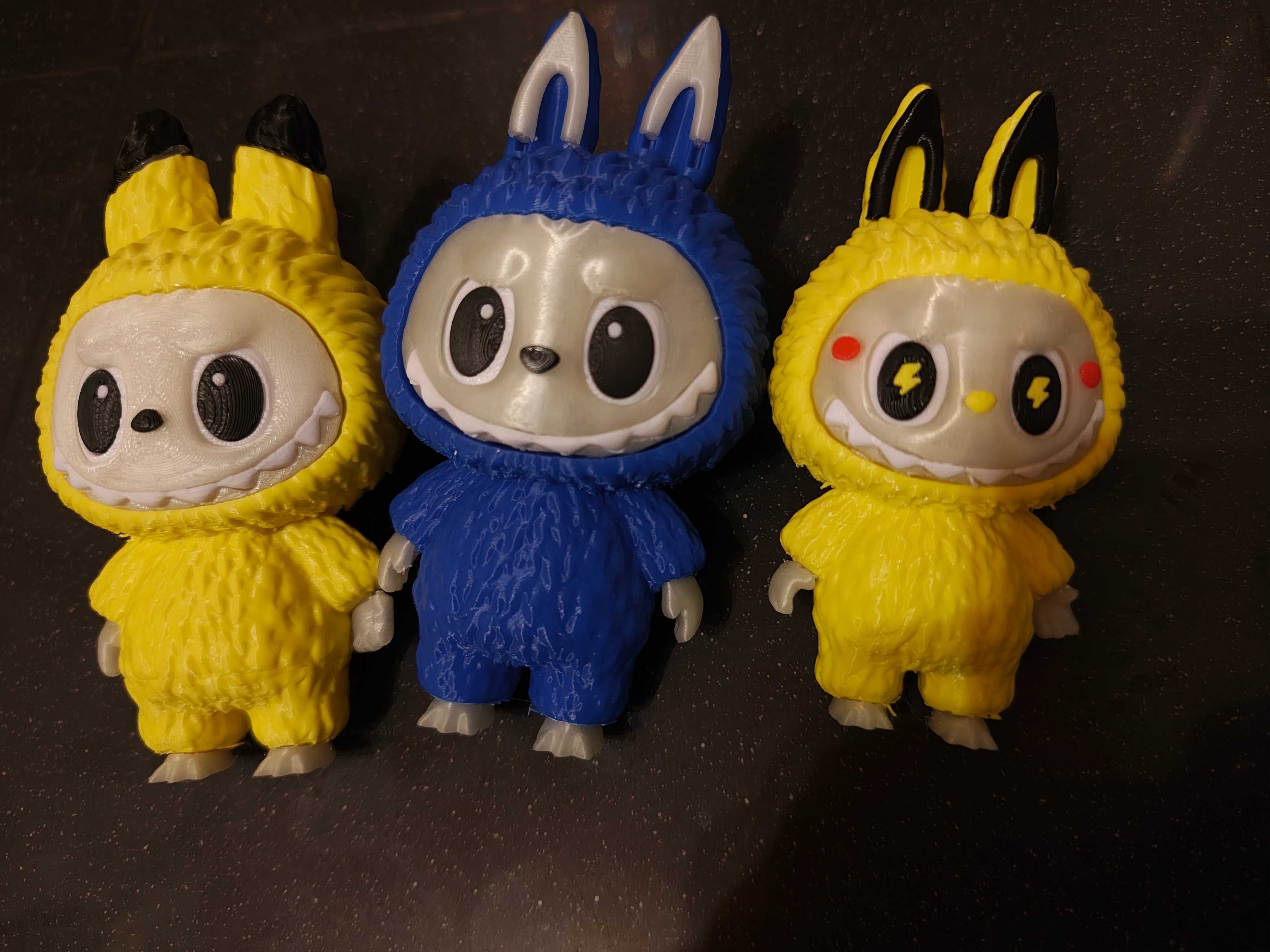 Labubu pikachu figura