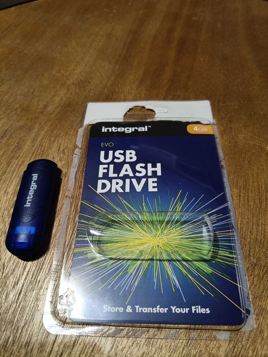 Pendrive  Integral evo 4 GB, USB 2.0