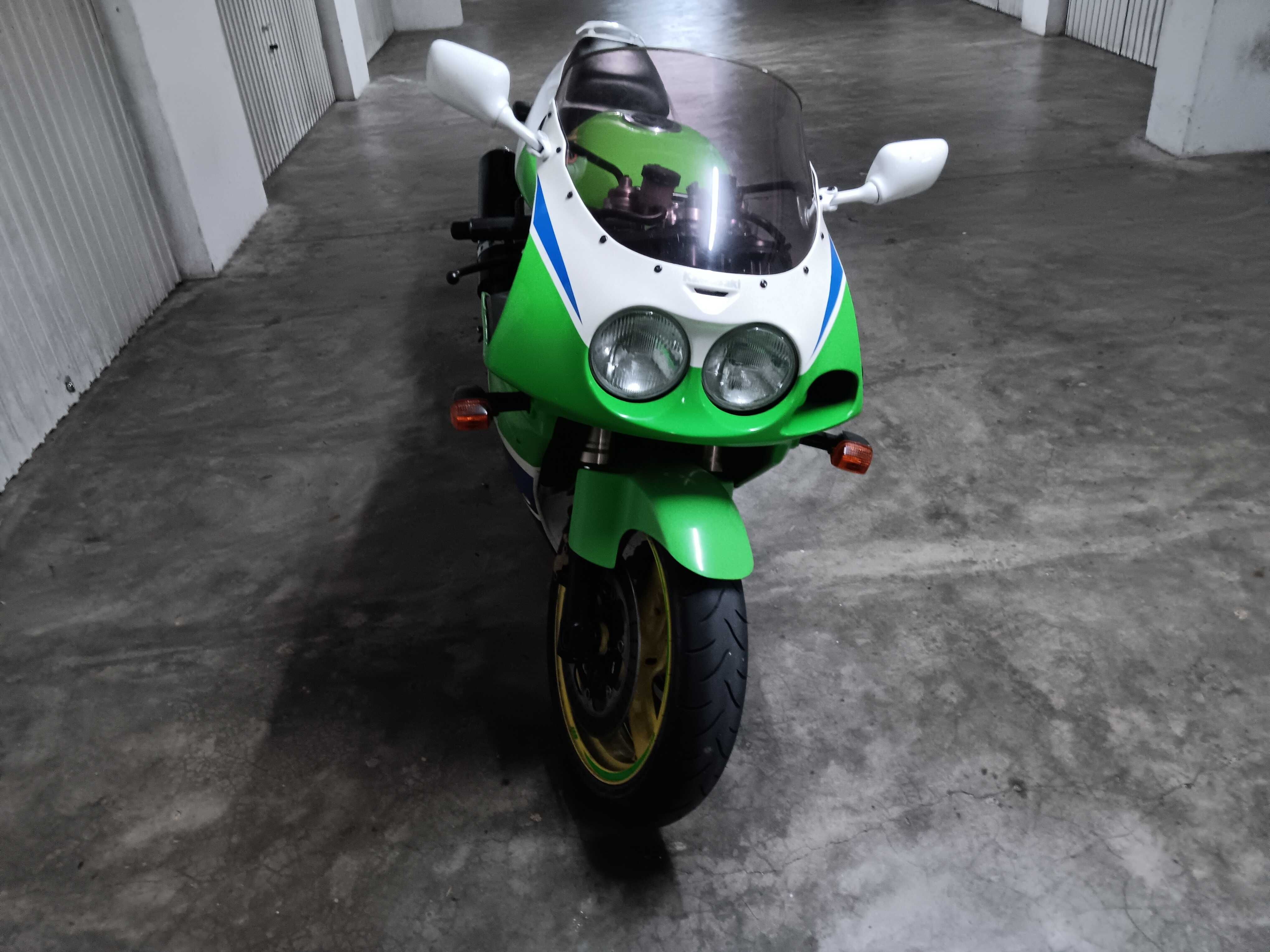 Kawasaki zxr 750