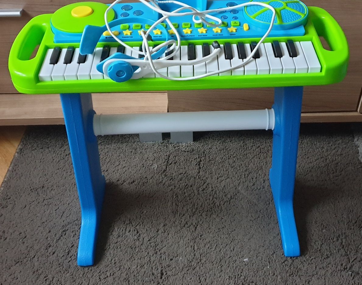 Keyboard, pianinko dziecięce