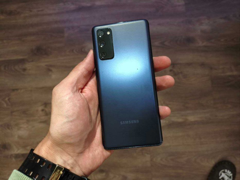 Samsung galaxy s20fe