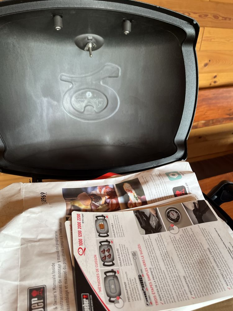 Газовий гриль Weber Q 1200