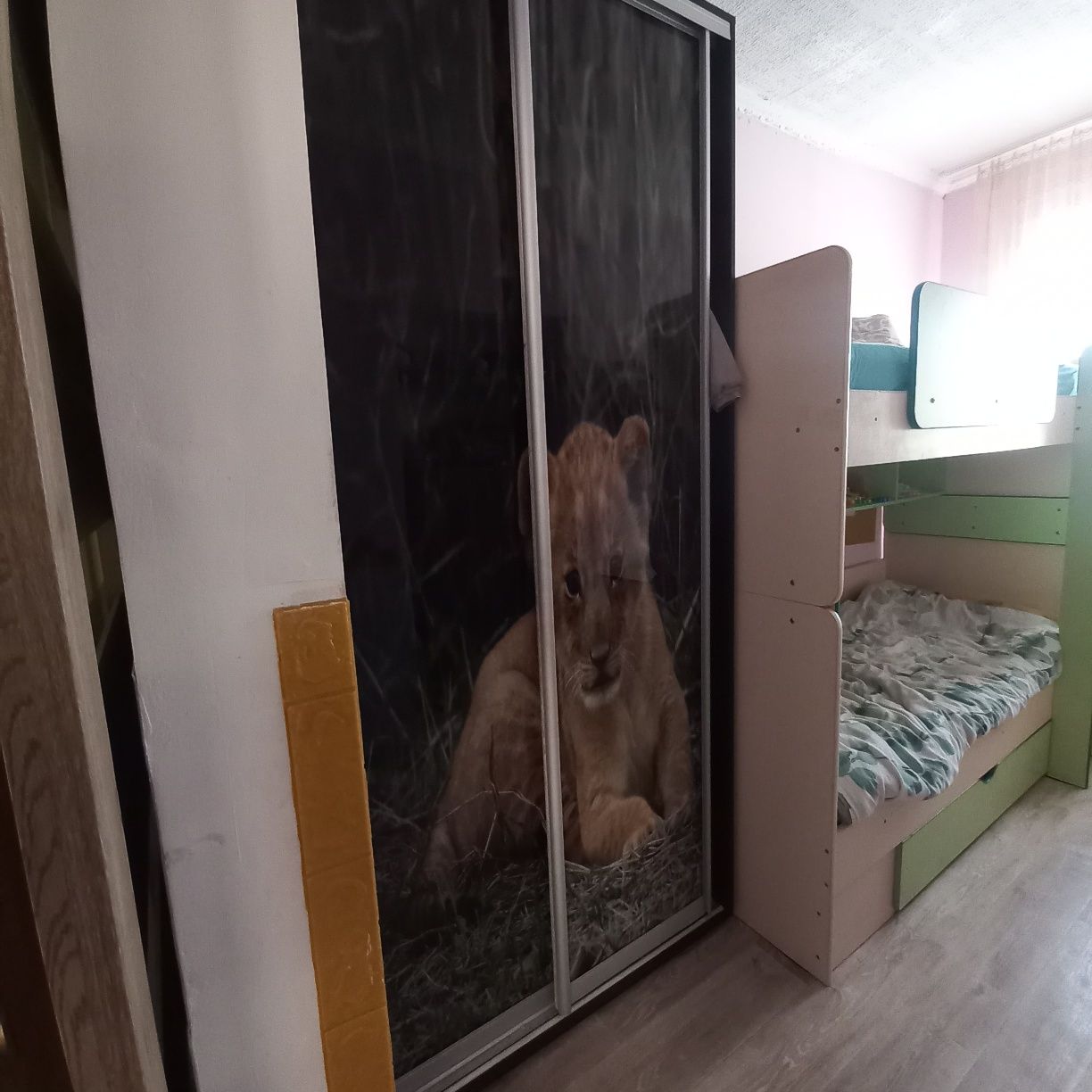 Продам шкаф купе