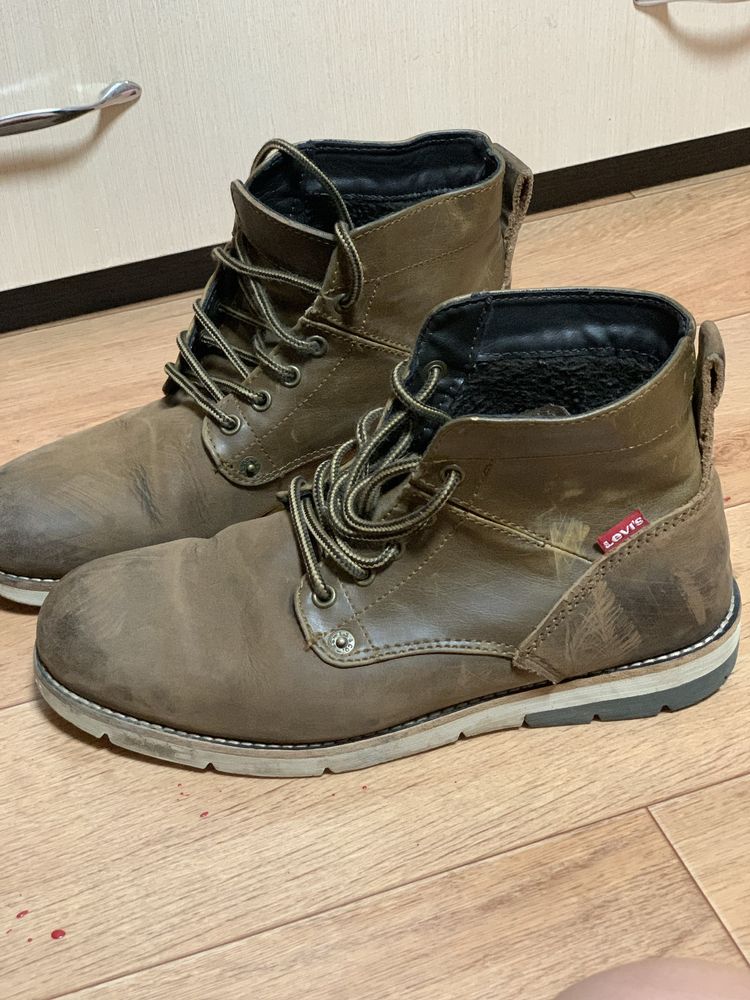 Ботинки мужские  Levi’s 40