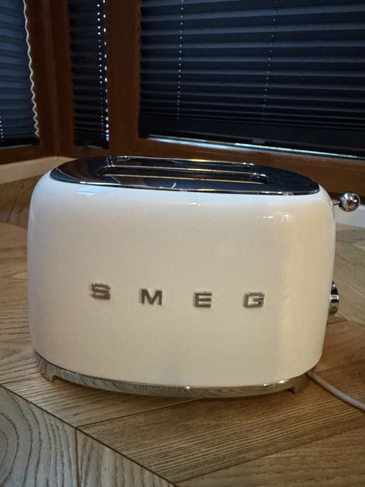 Smeg toster biały