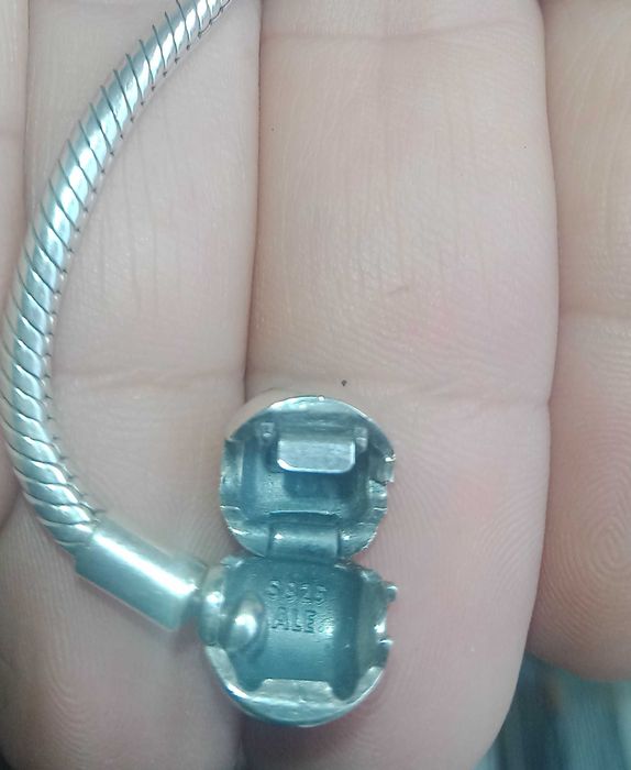 Pulseira Pandora Original com caixa T 18