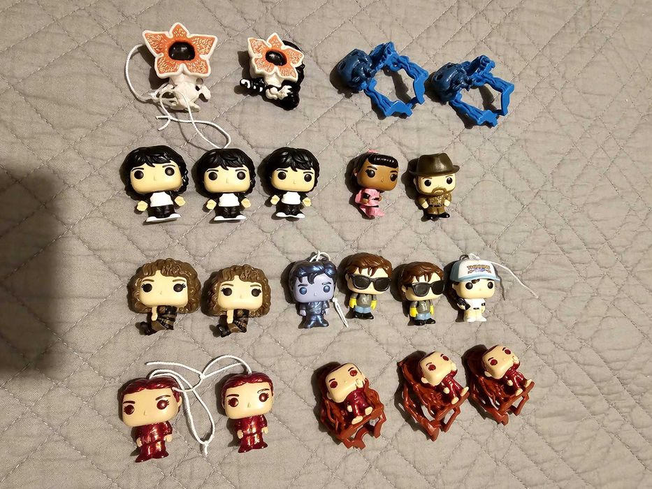 Stranger things kinder joy