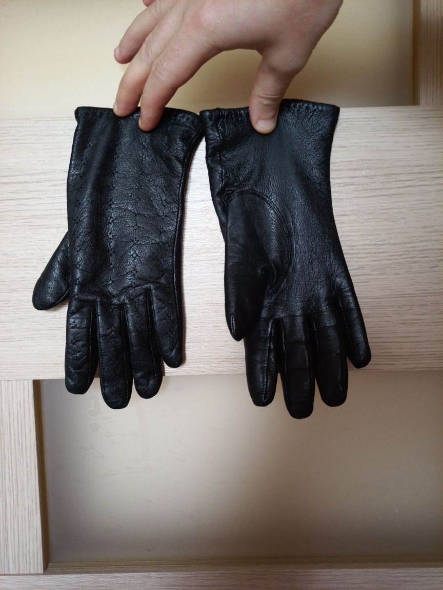 Шкіряні жіночі рукавички