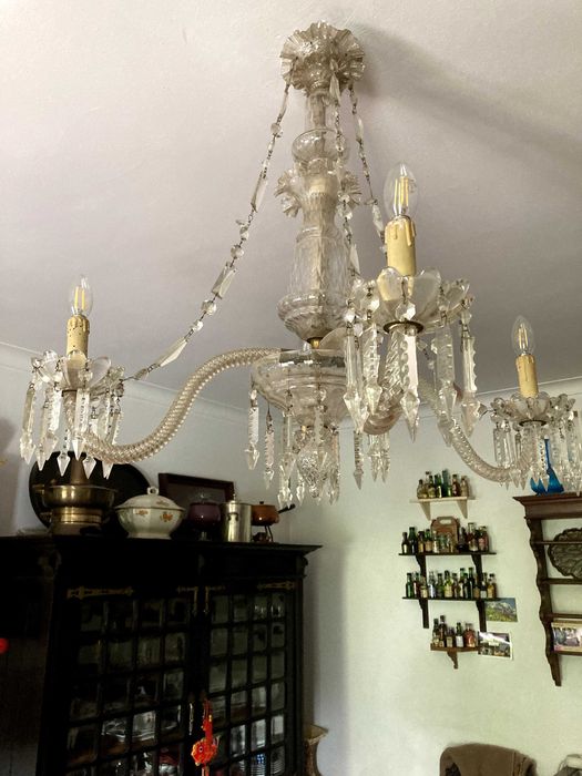 Lustre antigo de 4 braços