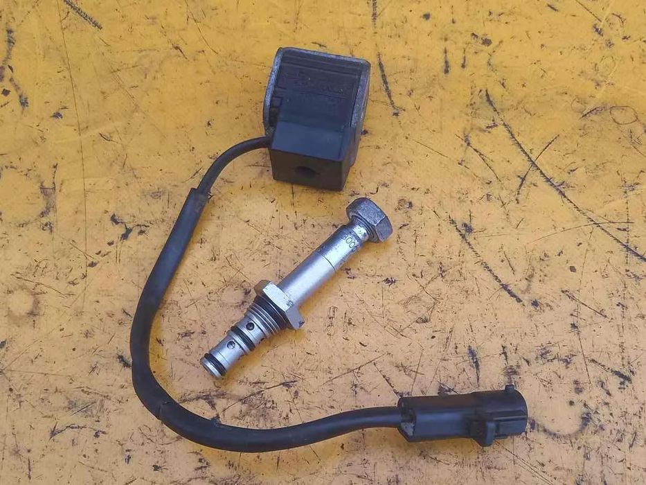 Elektrozawór DualPower New Holland 6640