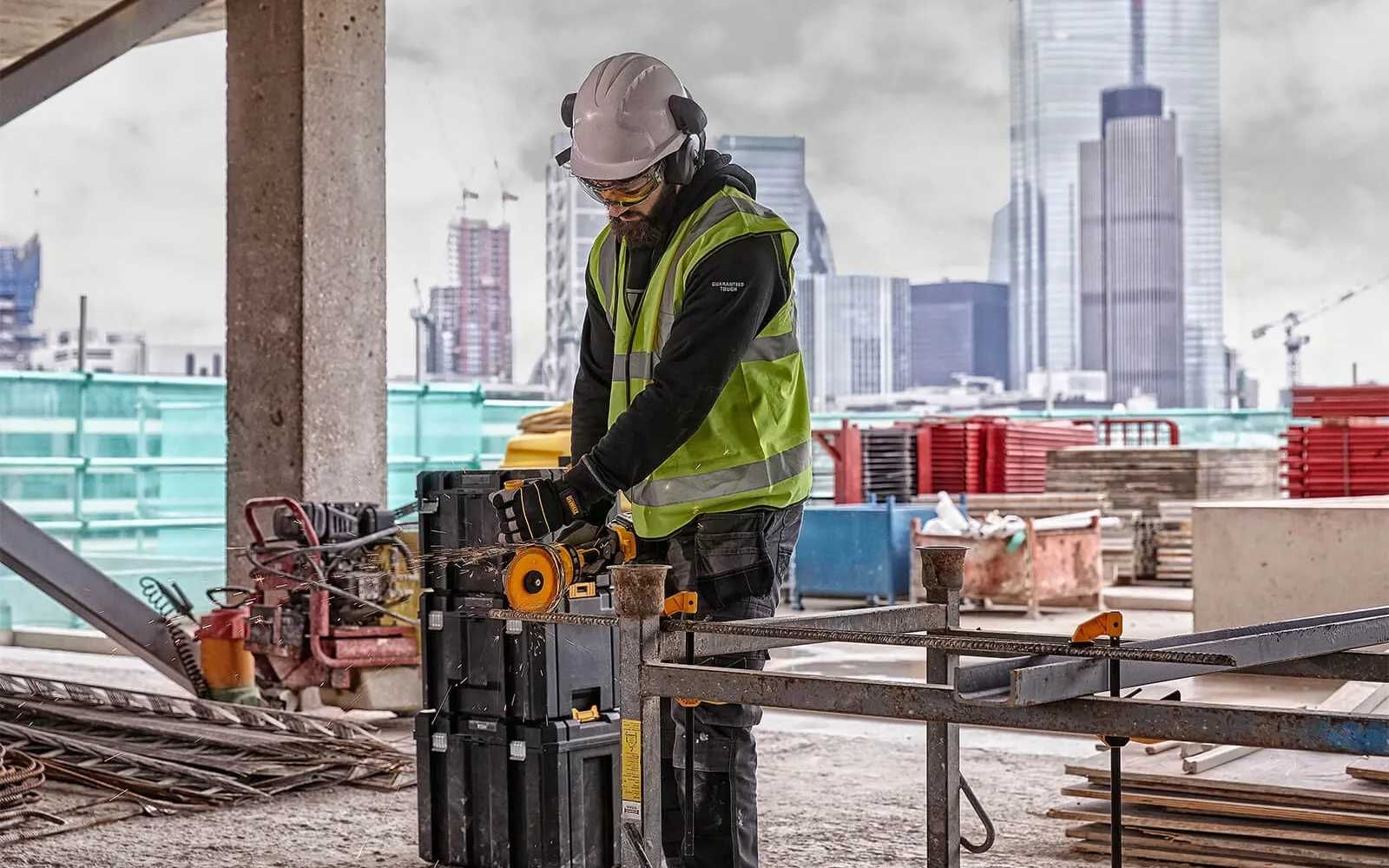 DeWALT DCG418 вал М14  болгарка FlexVolt \каркас без коробки\гарантiя