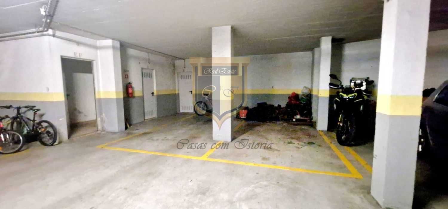 Vivenda V3+1 em condomínio privado c/ piscina - Ponte do Rol